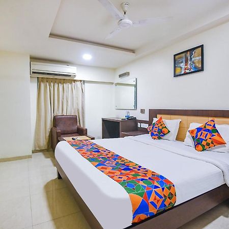 Fabhotel Leela Grand Inn Виджаявада Экстерьер фото