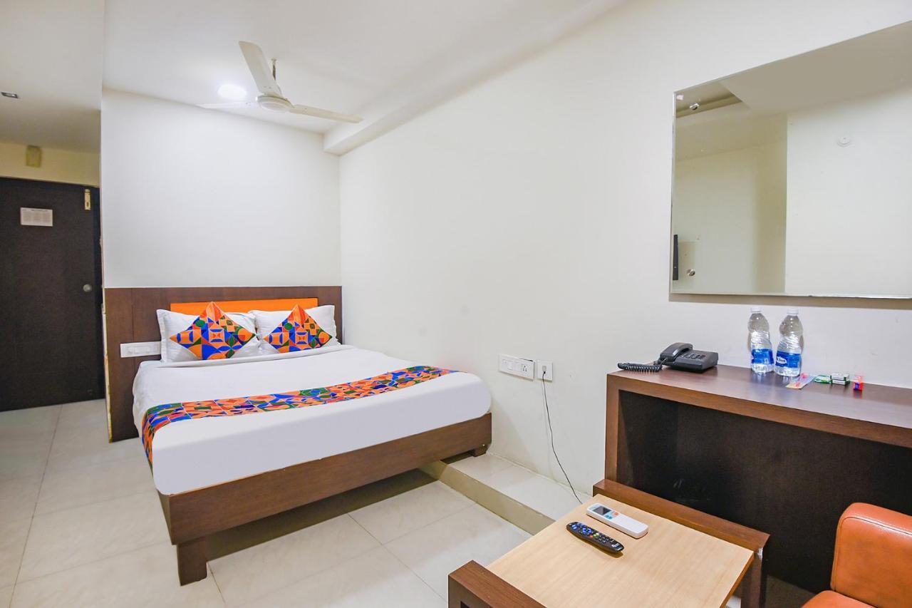 Fabhotel Leela Grand Inn Виджаявада Экстерьер фото