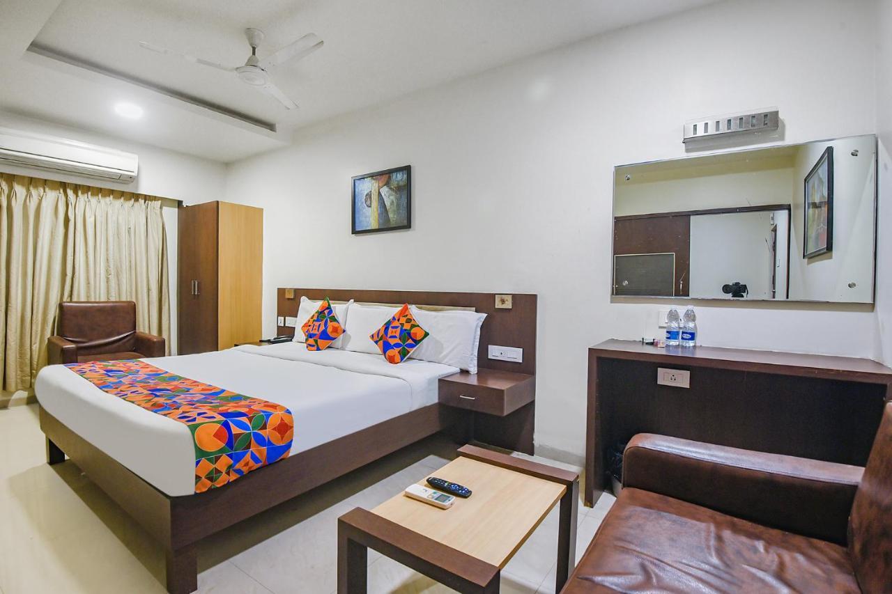 Fabhotel Leela Grand Inn Виджаявада Экстерьер фото