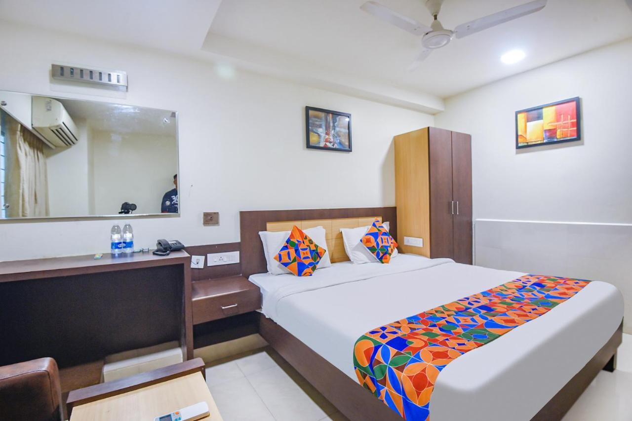 Fabhotel Leela Grand Inn Виджаявада Экстерьер фото