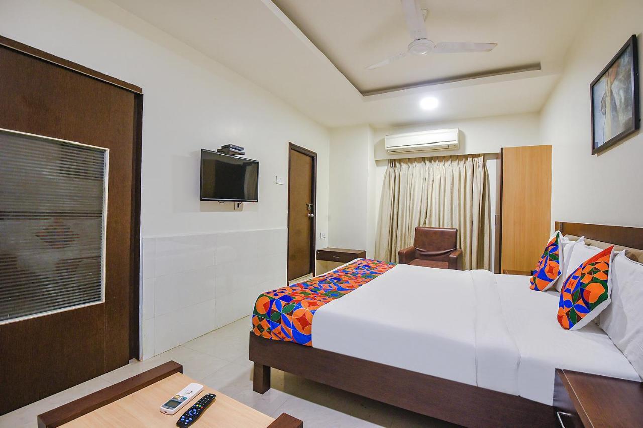 Fabhotel Leela Grand Inn Виджаявада Экстерьер фото